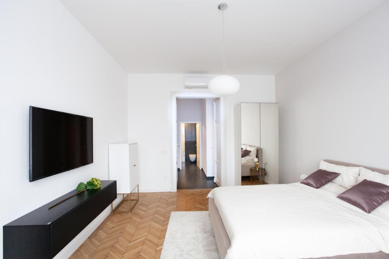 Real Deluxe Next To Danube Daire Budapeşte Dış mekan fotoğraf