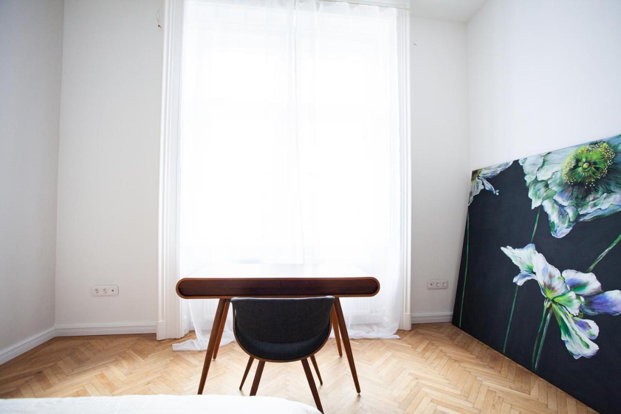 Real Deluxe Next To Danube Daire Budapeşte Dış mekan fotoğraf