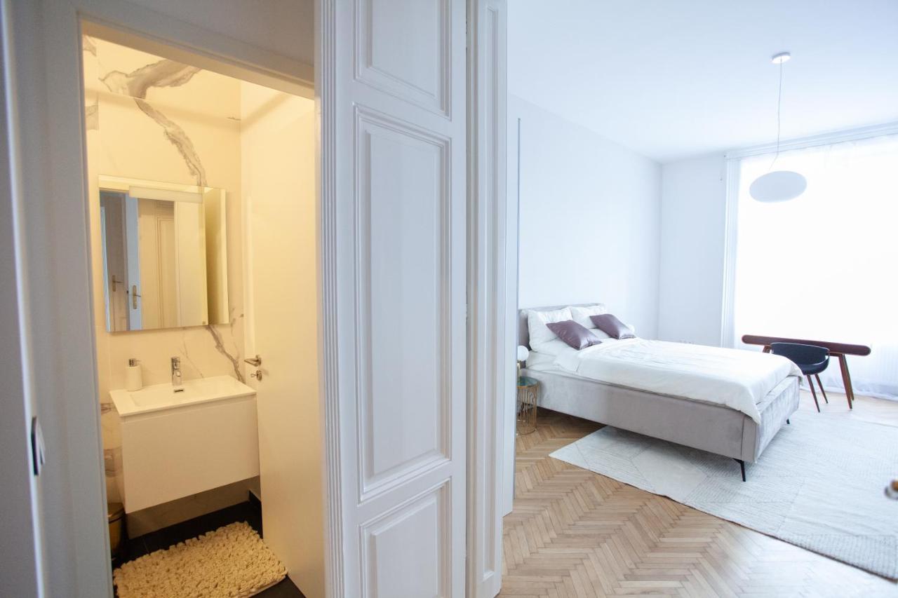 Real Deluxe Next To Danube Daire Budapeşte Dış mekan fotoğraf